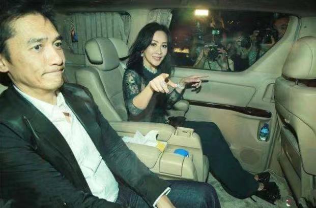 埃尔法丰田香港报价,丰田埃尔法为何能卖到100多万