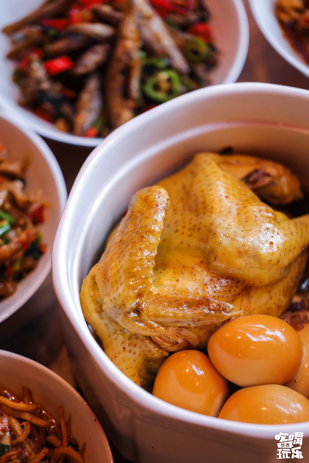 酷炫新地标!6m高巨型太空人登陆星城,开启未来进行时