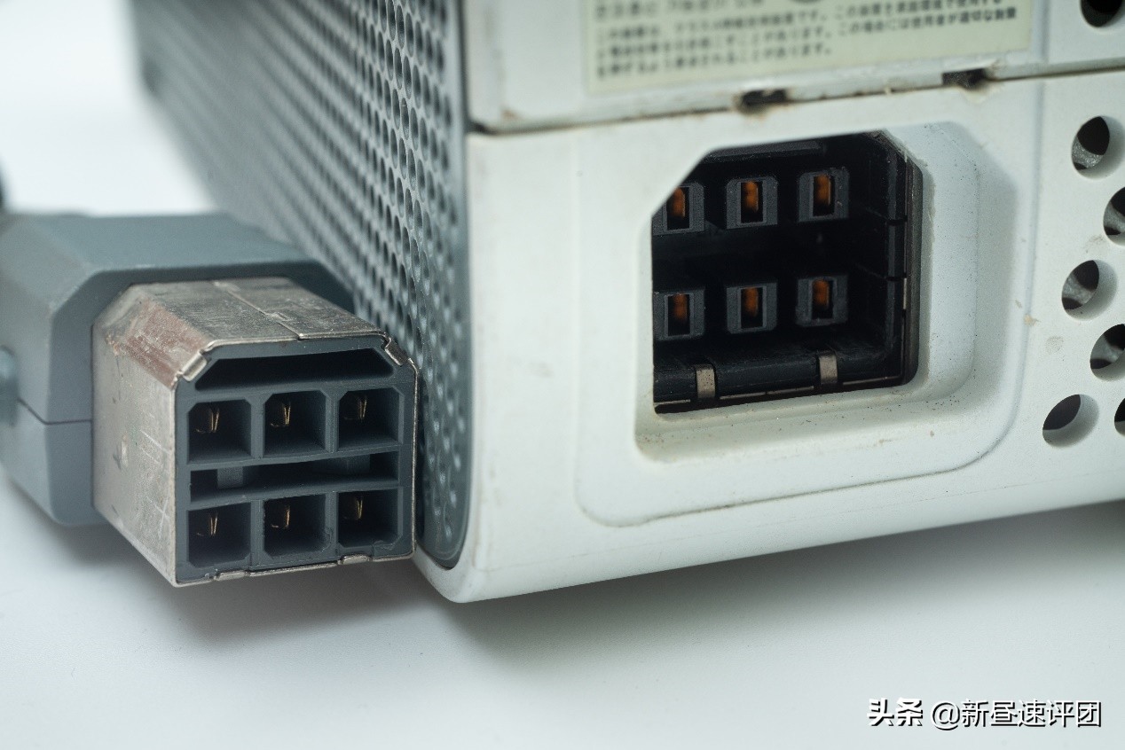 xbox360白色老版怎么拆,xbox360维修视频教程