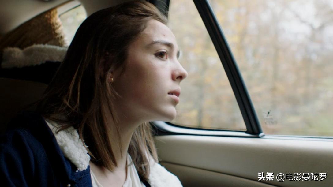 小伙谈了个漂亮女友,却不知她全家都是食人族,一部猎奇类文艺片