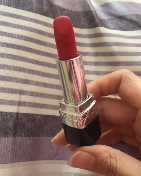 迪奥740999,迪奥999和740哪个色号好看