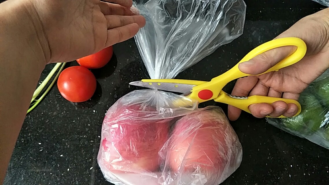 塑料打包扣怎样解开,塑料袋结构处理方法