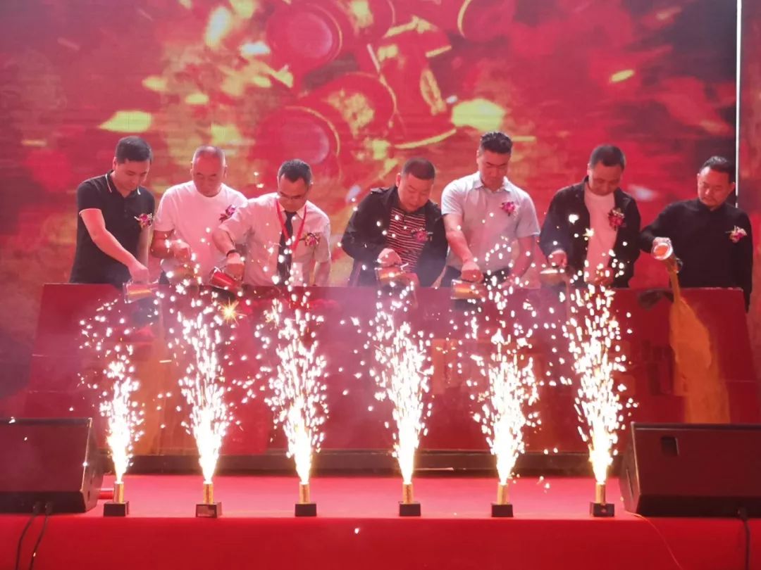 东鹏瓷砖最新总部展厅,东鹏瓷砖旗舰店盛大开业宣传视频