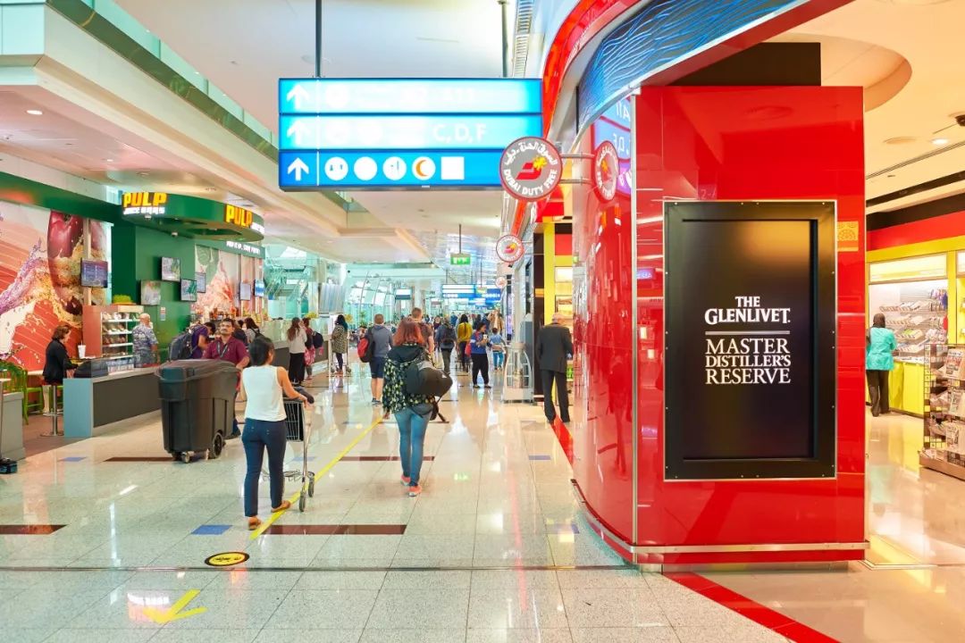 靠捡垃圾成了千亿富翁完整版,捡垃圾变成百万富翁