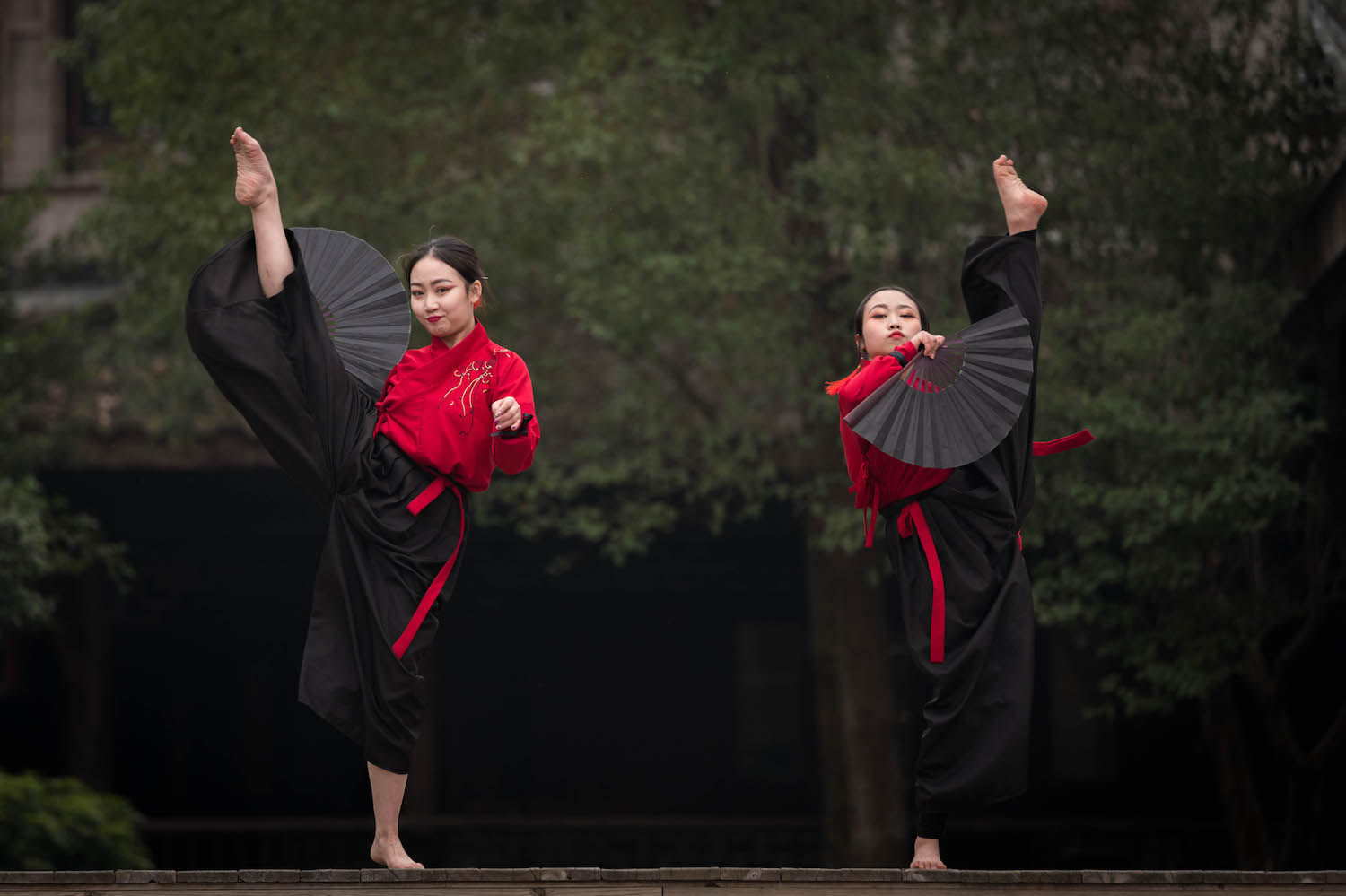 绌哄鐬棿鍙樿韩濂冲叺,绌哄蹇棯鏄ョ鑸┖