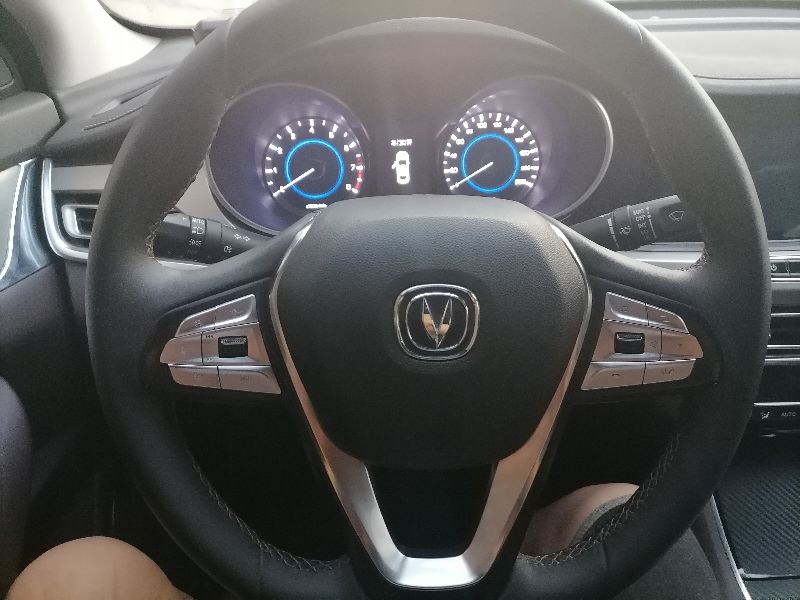 小逸后挡风玻璃贴,小逸前挡风玻璃膜