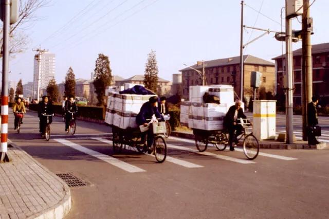 80年代的桂林客车,80年代的桂林十字街