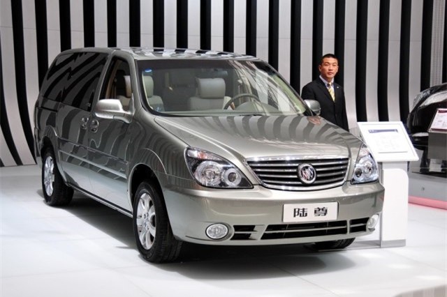 gl8各代舒适度比较,gl8舒适性好还是塞纳舒适性好