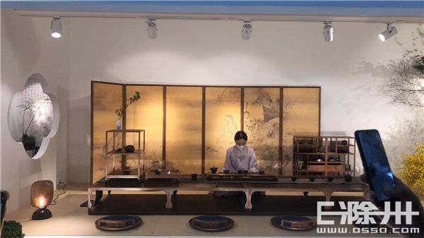 设计师吴子霞，半道出家却深扎设计之海，建筑与设计的满怀相撞