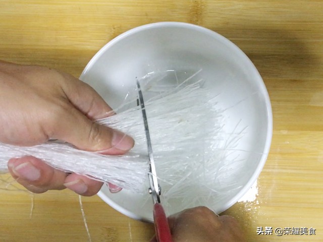 蒜蓉蒸扇贝的正宗做法,蒜蓉蒸扇贝的家常做法