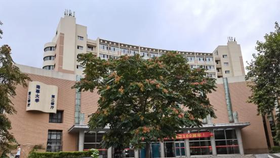 坐拥“专属地铁”，有7大美食集结地！东北这所大学“顶尖”配置太绝！