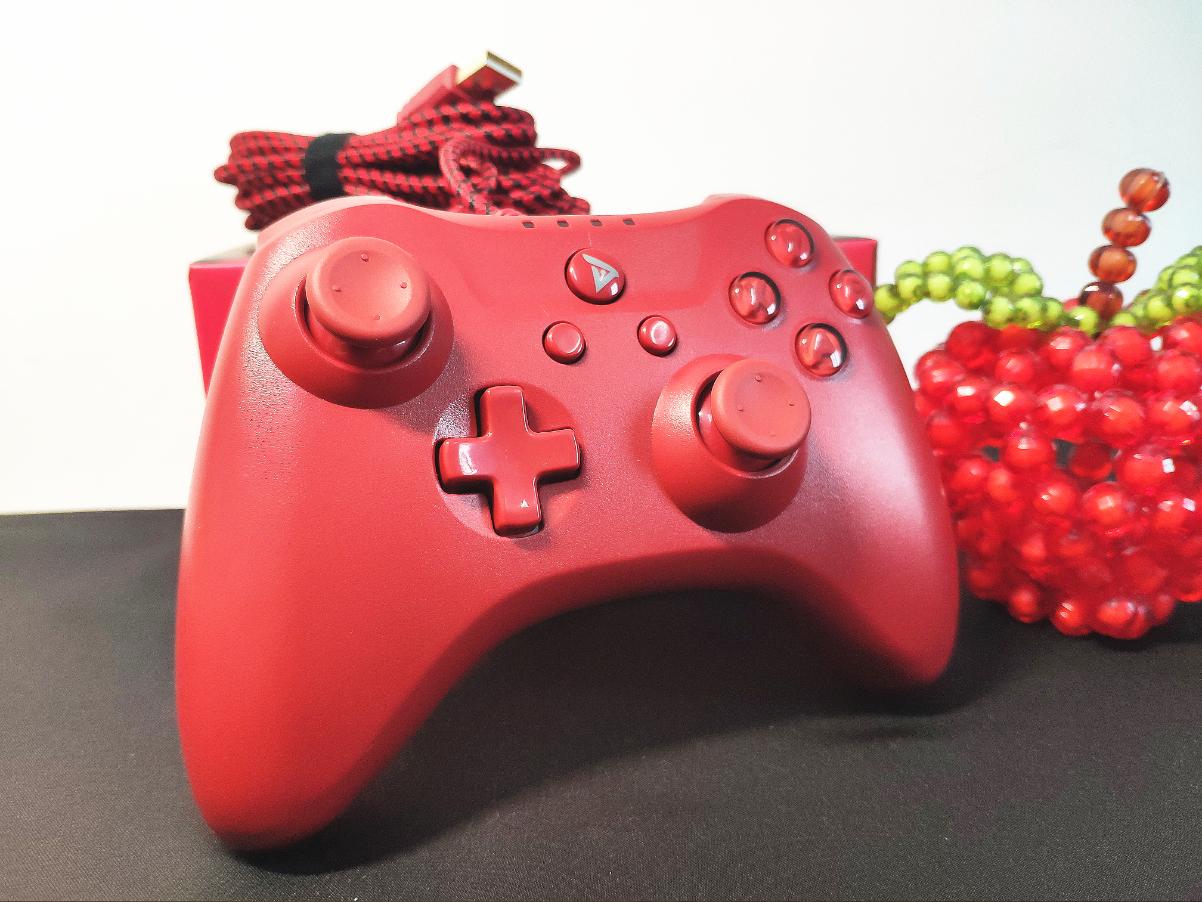 1000左右带手柄的电竞手机,颜值超高和质感好的游戏本