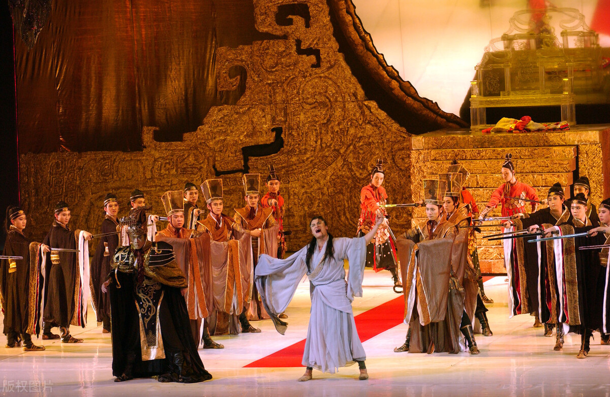 洛神赋中的洛神是指谁,洛神赋中的洛神是指谁的妻子