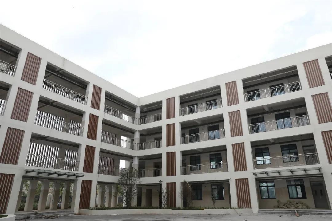 高品质、现代化、获领导肯定，这所小学要办人民满意的教育