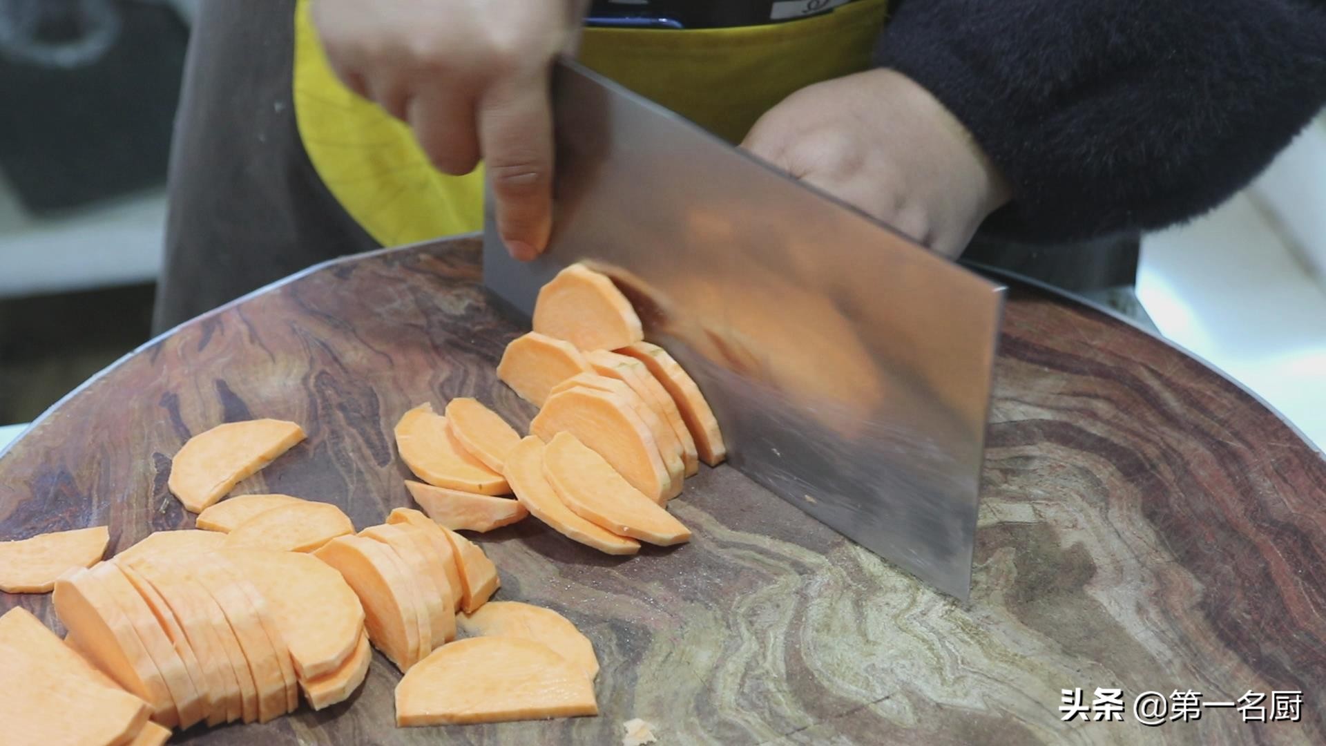 红薯饼的做法发面,红薯饼最好吃的做法不用烤箱