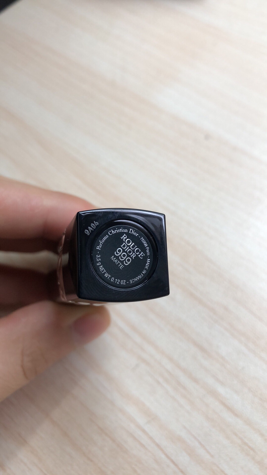 迪奥999哑光好用还是滋润好用,迪奥口红999哑光和滋润哪个好