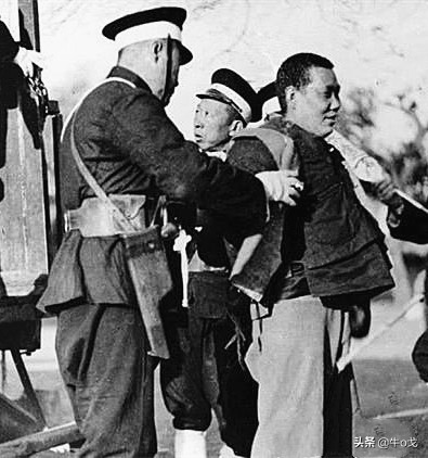 驳壳枪枪托是什么材质,驳壳枪木质套和皮套的区别