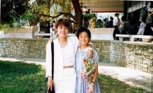 范晓萱割子宫是真的吗,范晓萱打舌钉打耳洞的样子