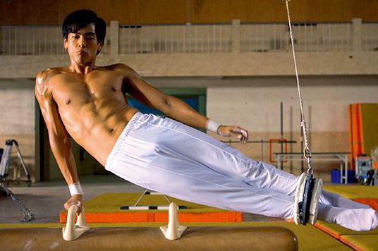 国民老公彭于晏，行走的技能收割机