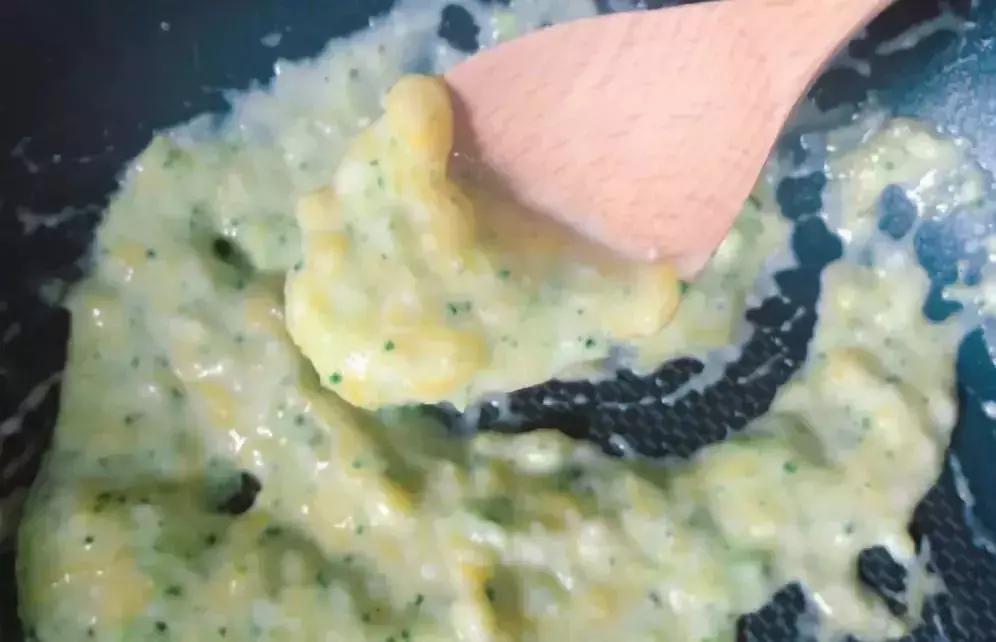 宝宝辅食白水煮面,宝宝辅食面条怎么煮软烂