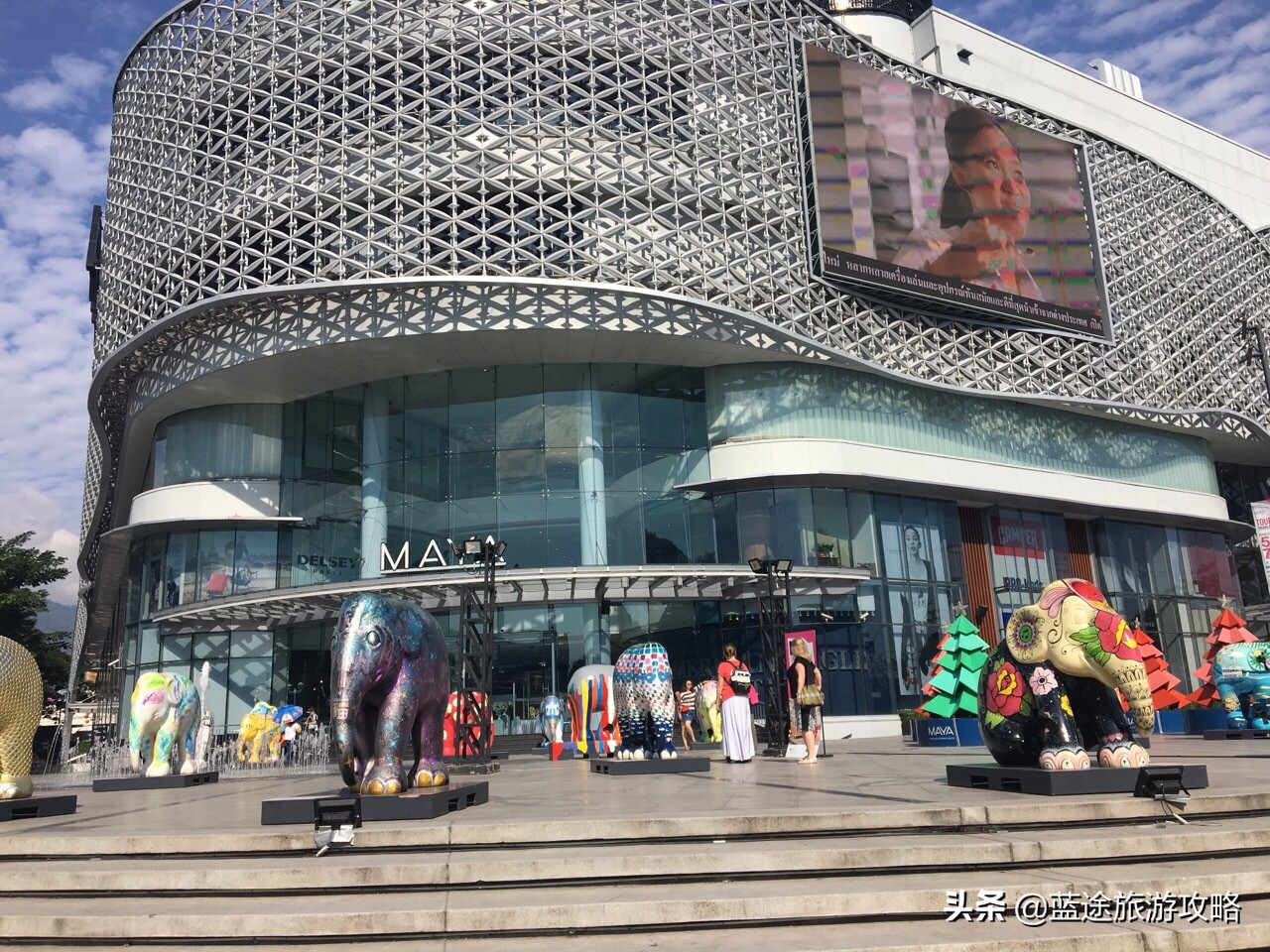 有史以来最大的夜市清迈夜市,泰国清迈购物攻略美食