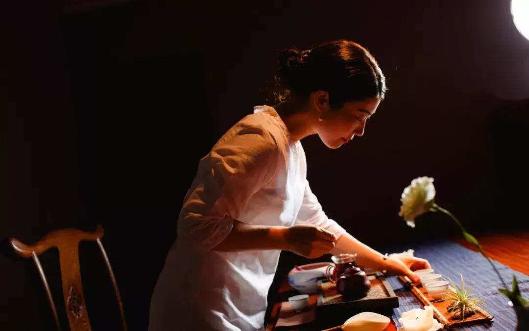 给我解释一下什么叫七情六欲,最诗意的回答七情六欲