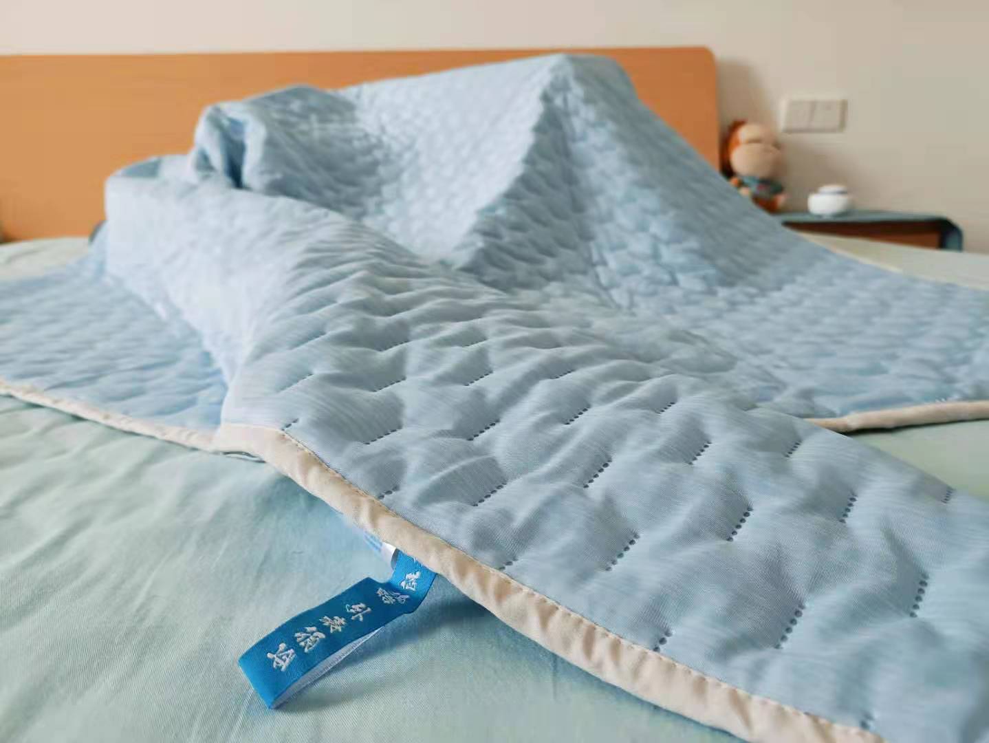 炎炎夏日每晚深睡，你需要滑滑软软香香冰冰的被