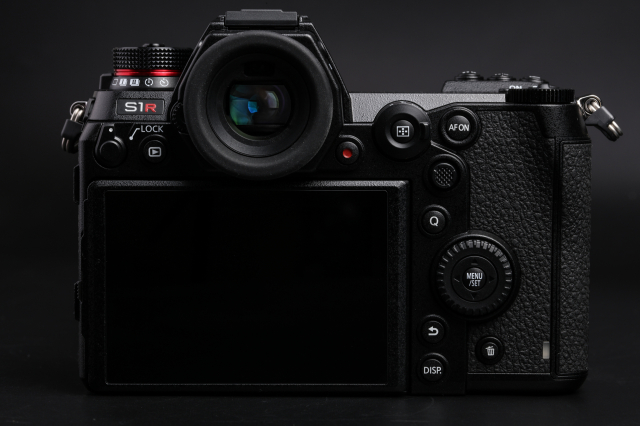 松下全画幅s1r,松下全幅无反s1r拆解