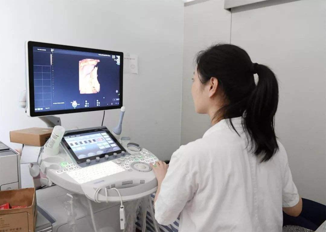 b超检查说是盆腔积液是怎么回事,b超显示确认妊娠盆腔积液