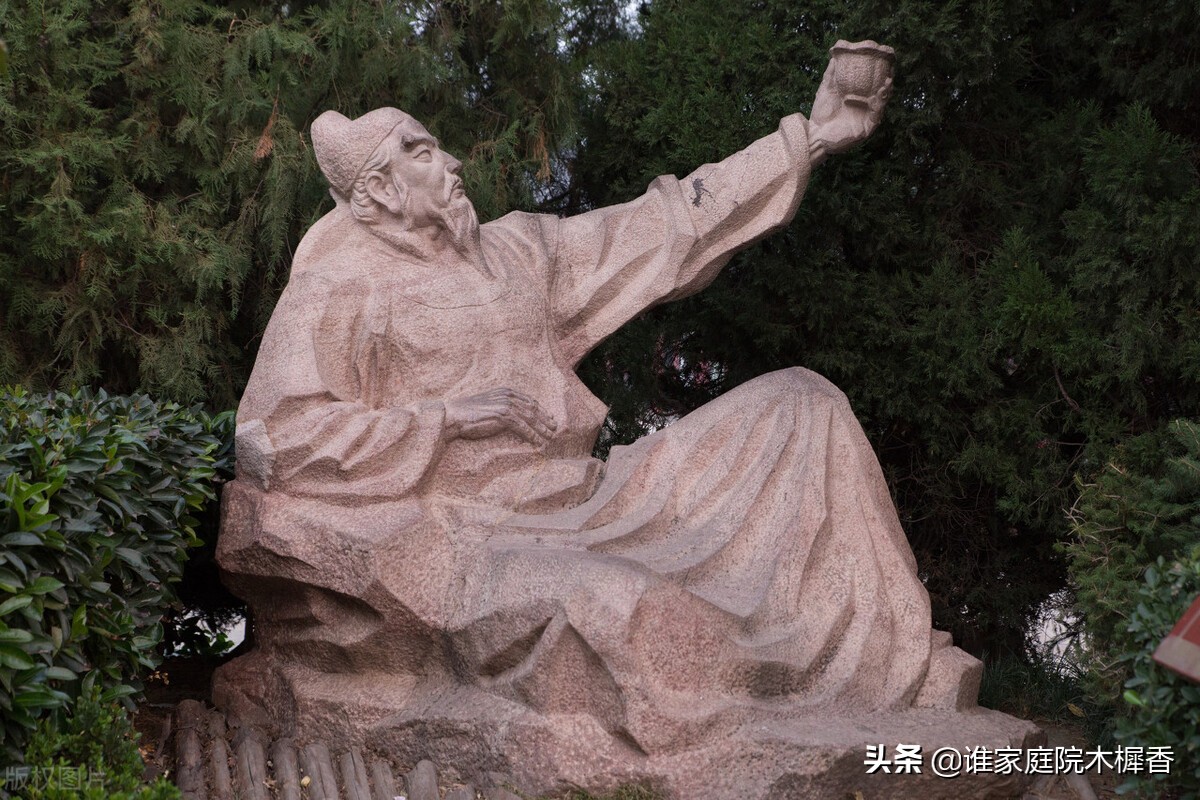 李白送别诗中的经典名句,李白长安三万里最后一句诗