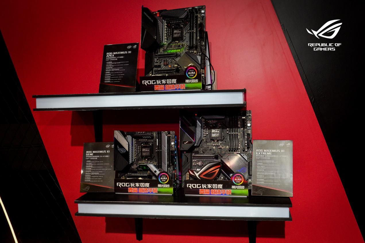 鍗庣rog淇′话鐩涗細,2018鍗庣rog