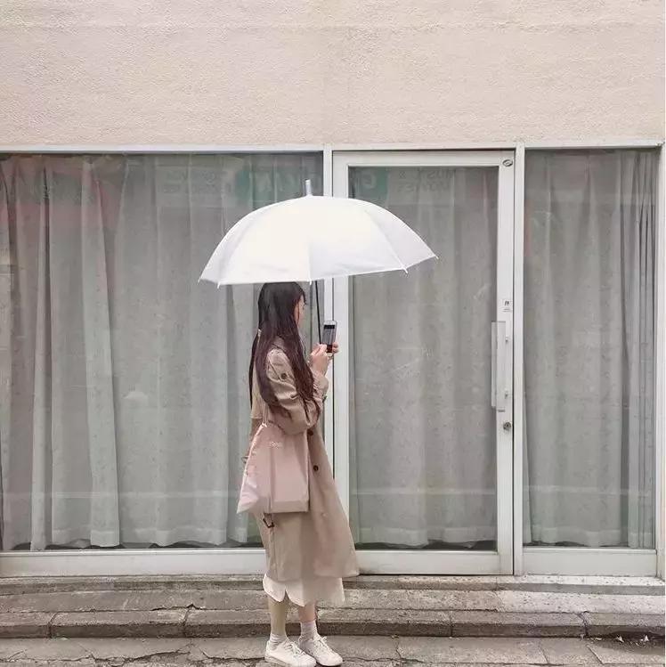 29岁女孩独居图片,29岁独居女孩的视频