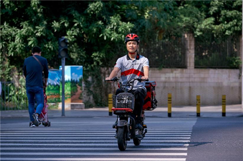 中秋送礼忙顺丰同城急送用高品质服务为您神助攻