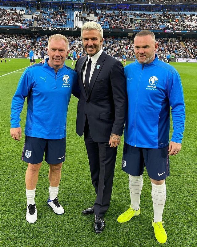 47岁贝克汉姆帅气不减当年,贝克汉姆晒照为贝嫂庆生