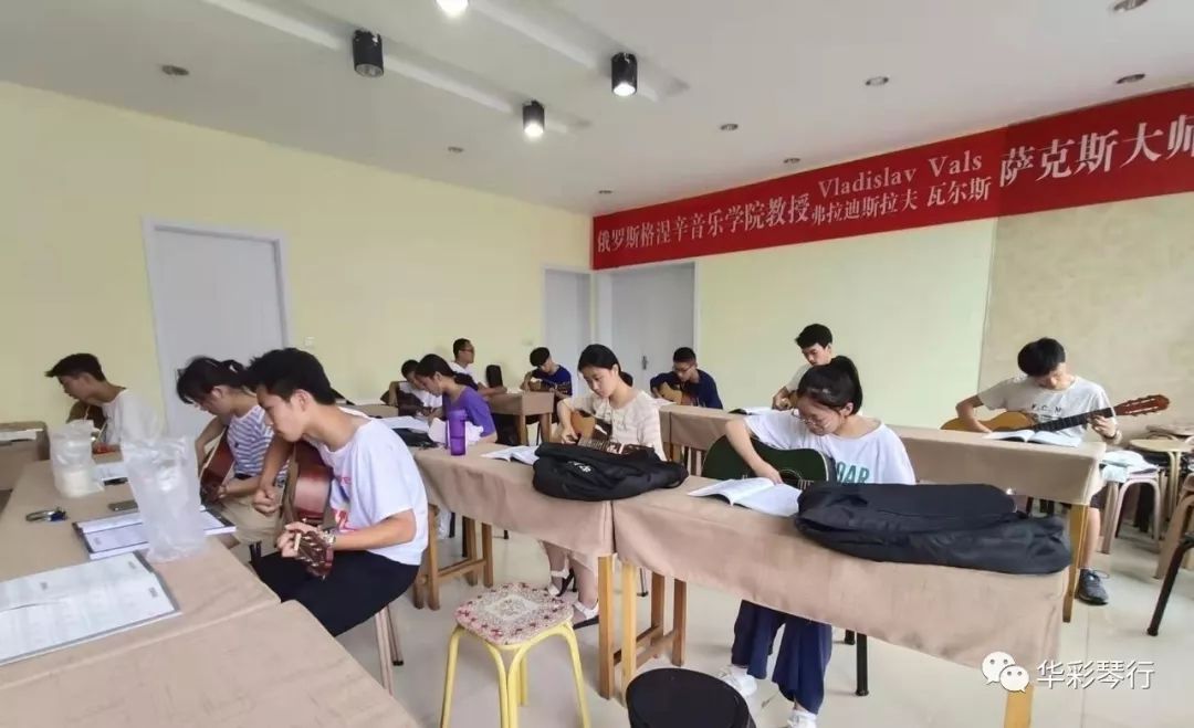 滕州学架子鼓多少钱,滕州钢琴培训班