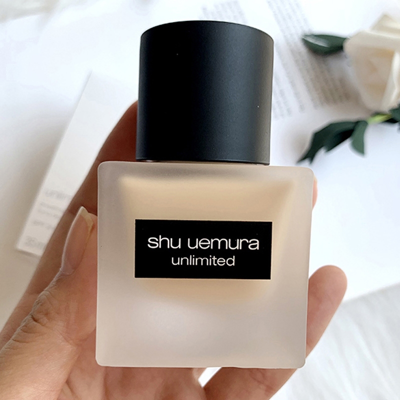 要想不脱妆妆前不涂,怎么选粉底液让粉底自然又有妆感