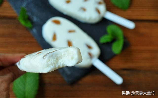 自制雪糕糯米粉纯奶的家常做法,自制糯米粉雪糕简易做法