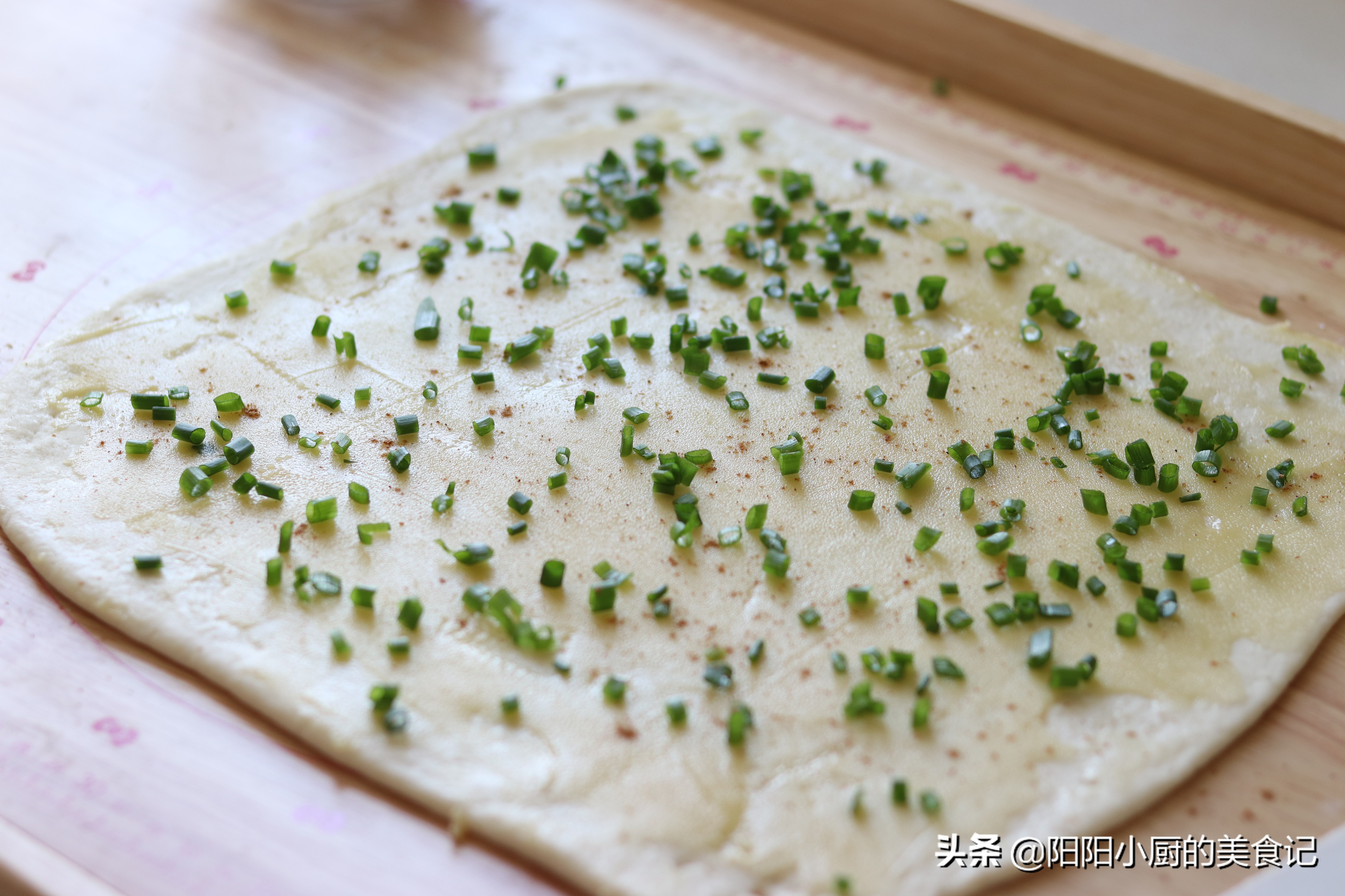 千层饼葱油家常做法,油酥千层饼怎么做酥脆松软有层次