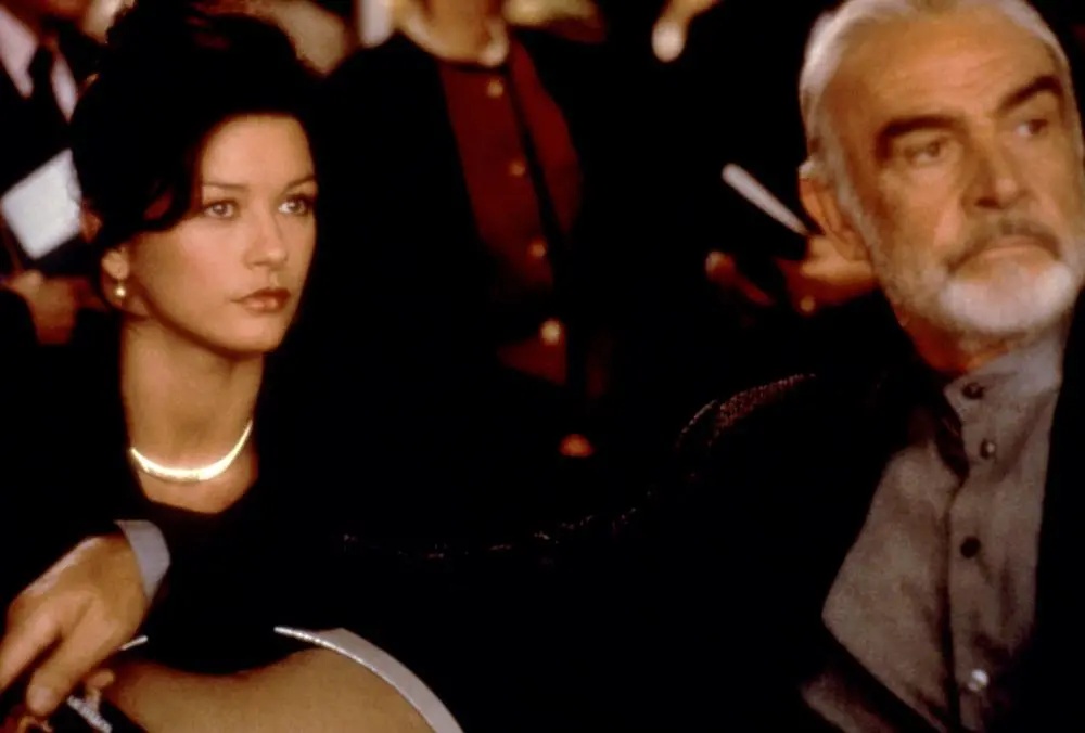 凯瑟琳泽塔琼斯偷天陷阱红外线,凯瑟琳泽塔琼斯偷天陷阱剧照