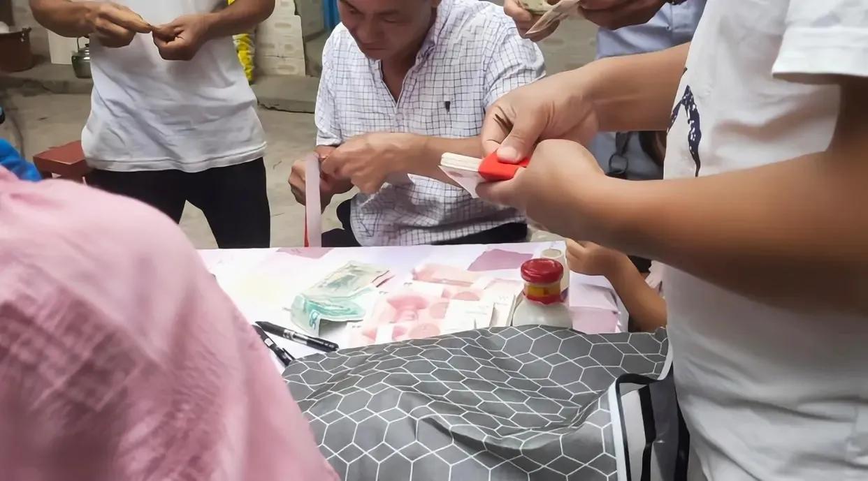 旅行中看到有特色的人,旅行中看到的有特色的人