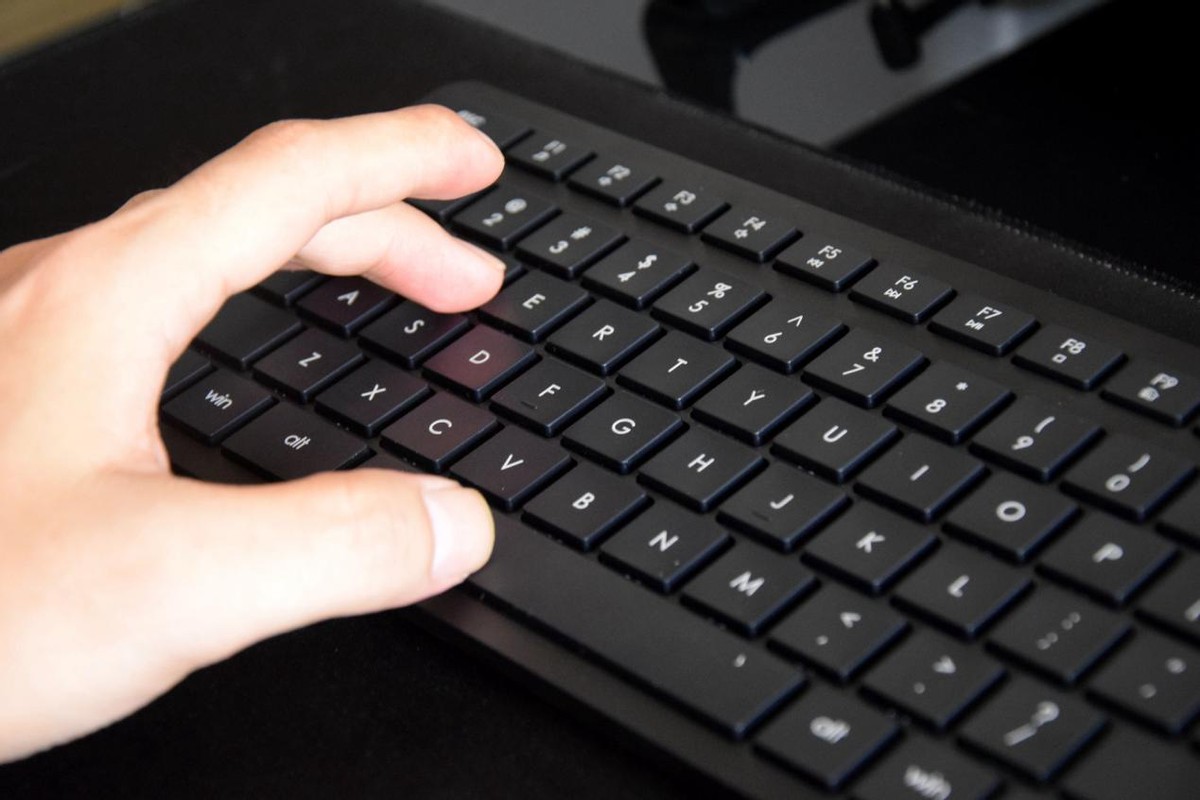 摆脱有线的束缚三款蓝牙耳机评测,摆脱有线束缚放松耳朵的蓝牙耳机