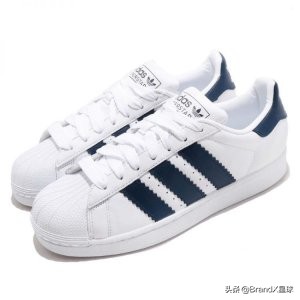 十大经典必买运动鞋女款,2019潮鞋旅游鞋排行榜女款