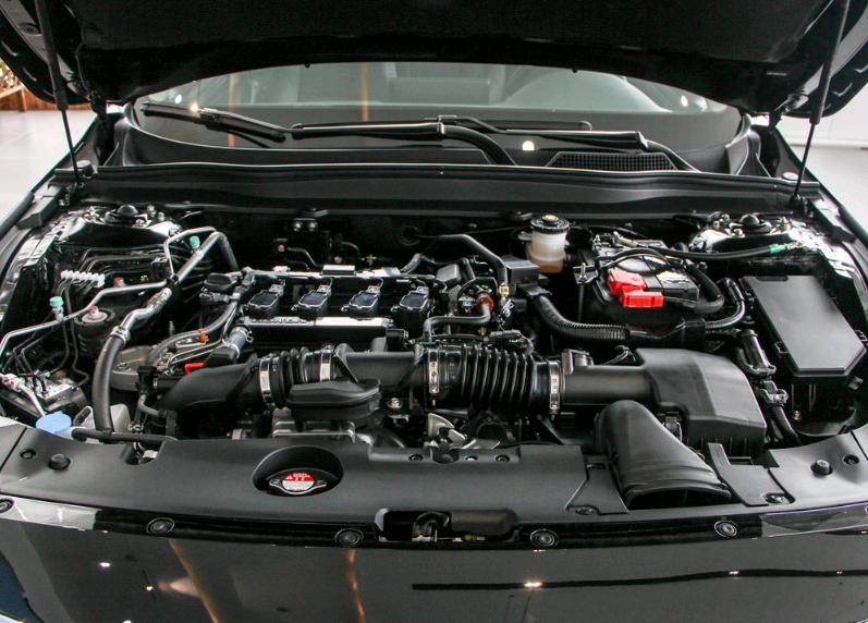 本田雅阁十代17款,本田雅阁17年款