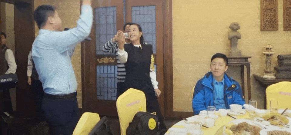 刘晓庆究竟有多少钱,六十五岁刘晓庆回老家买墓地