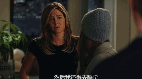 穿MaxMara拎Valextra，真正高级女精英穿衣，还得看这部美剧