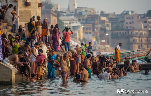 印度人为什么恒河沐浴,印度恒河沐浴是什么习俗