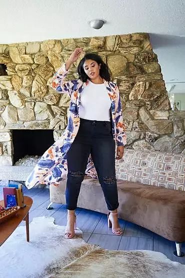 有病吗?出国旅行必逛的居然是国内也有的耐克和HM?