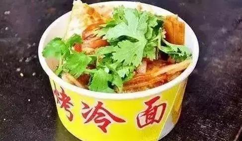 哪种街边小吃生意好赚钱,现在卖什么小吃最赚钱见效