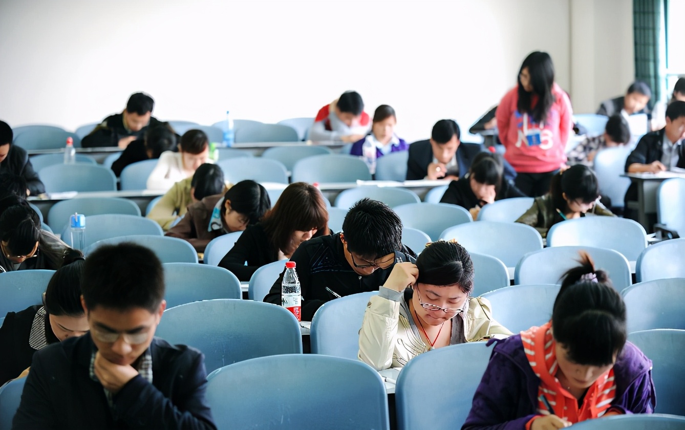 四川公务员和选调生考试差别,公考和选调生有什么区别