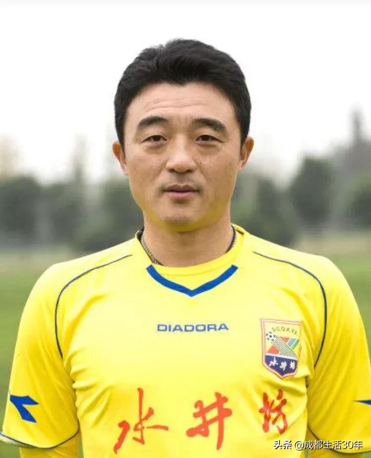 四川全兴队雄起,雄起四川队歌曲